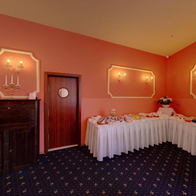 Hotel Twins II Varsavia Esterno foto